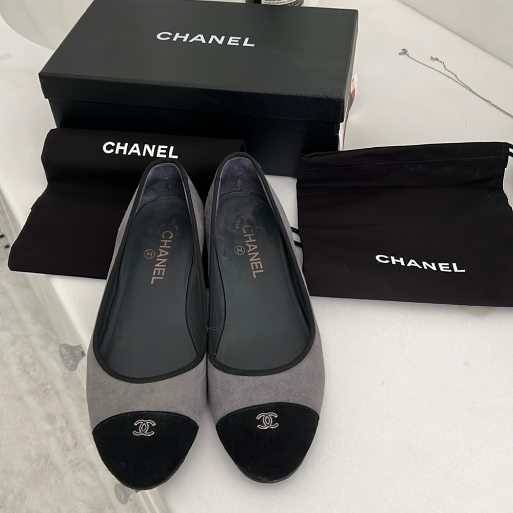 Chanel classic flats with original box and dust bags size 40.5
